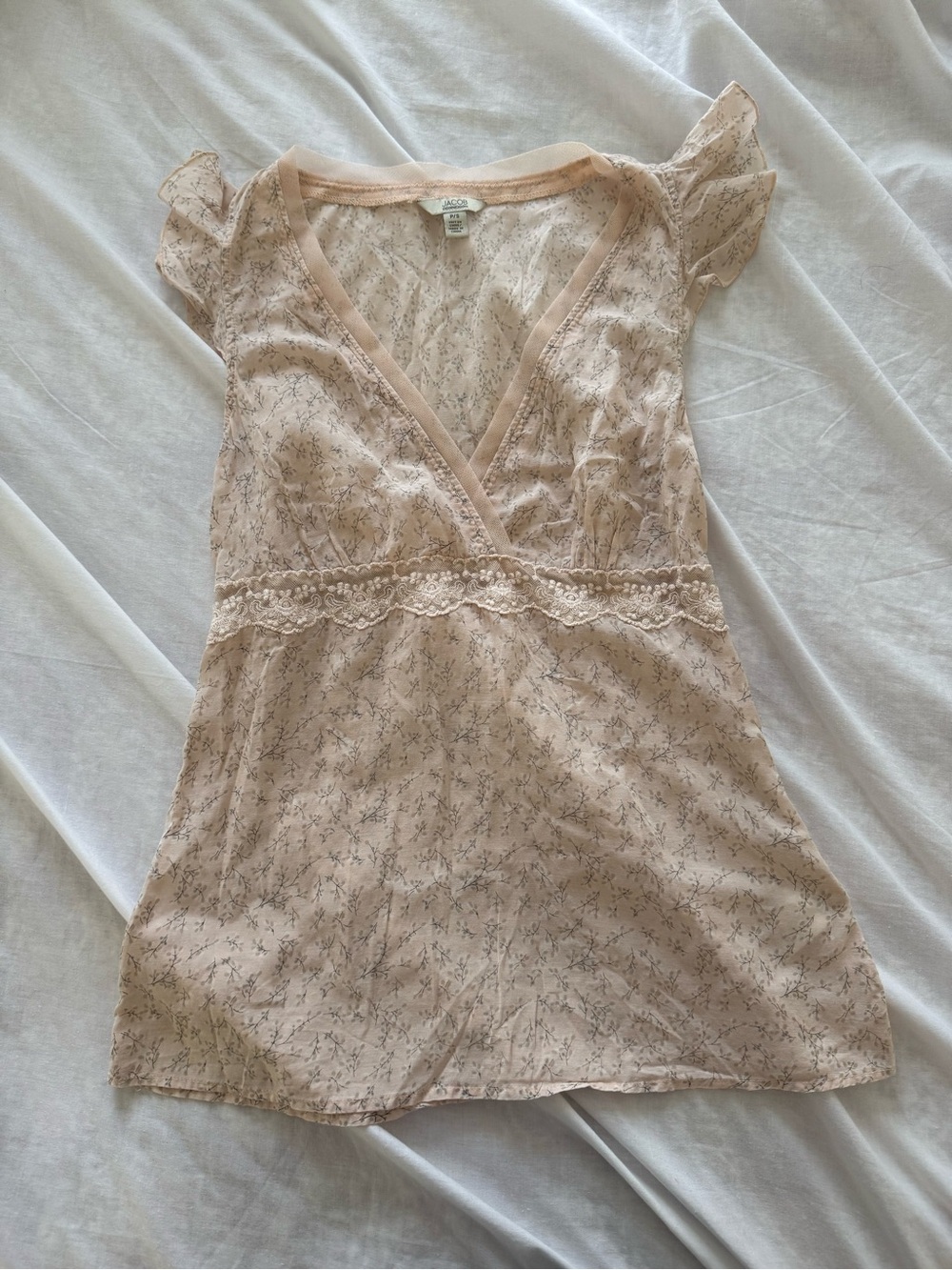 Sheer Lace-Trim Short Sleeve Top in Light Blush